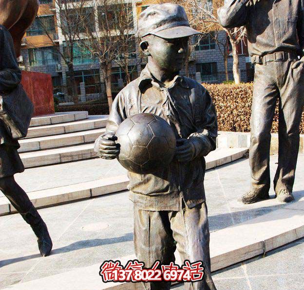 鑄銅雕塑,點綴小學(xué)廣場,傳遞小學(xué)生足球精神 鑄銅雕塑,點綴小學(xué)廣場,傳遞小學(xué)生足球精神