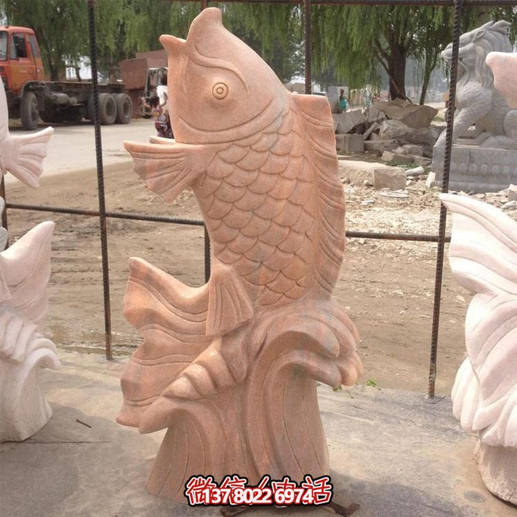 紅色晚霞，浪漫水景——精美石雕噴泉鯉魚