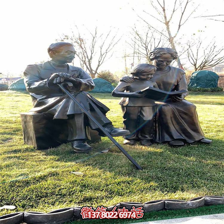 仿銅民俗人物雕塑，玻璃鋼裝飾公園戶(hù)外