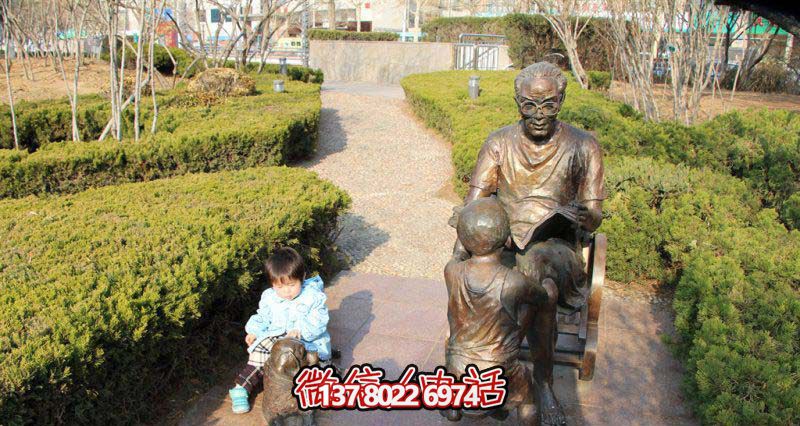 創意銅雕讀書雕塑，讓小朋友在園林中暢快閱讀