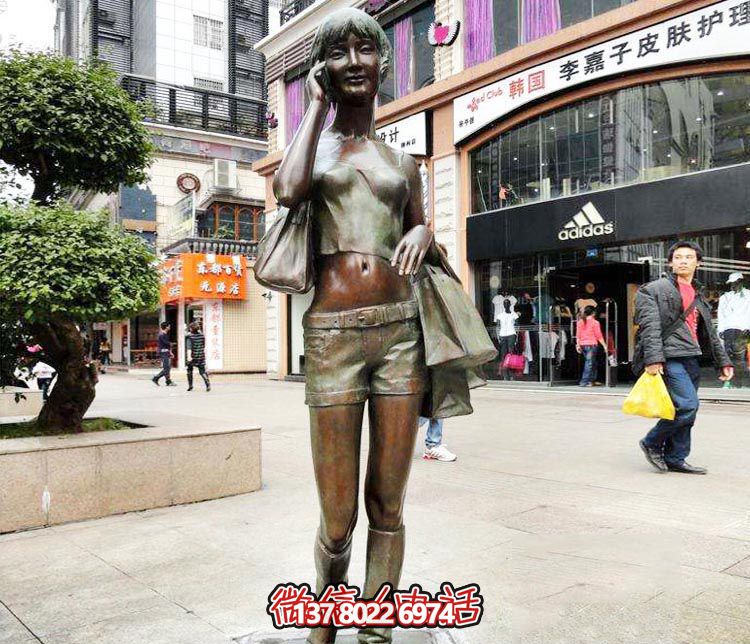 精美銅雕女孩雕塑——帶你暢游街頭，體驗夢幻快樂時光