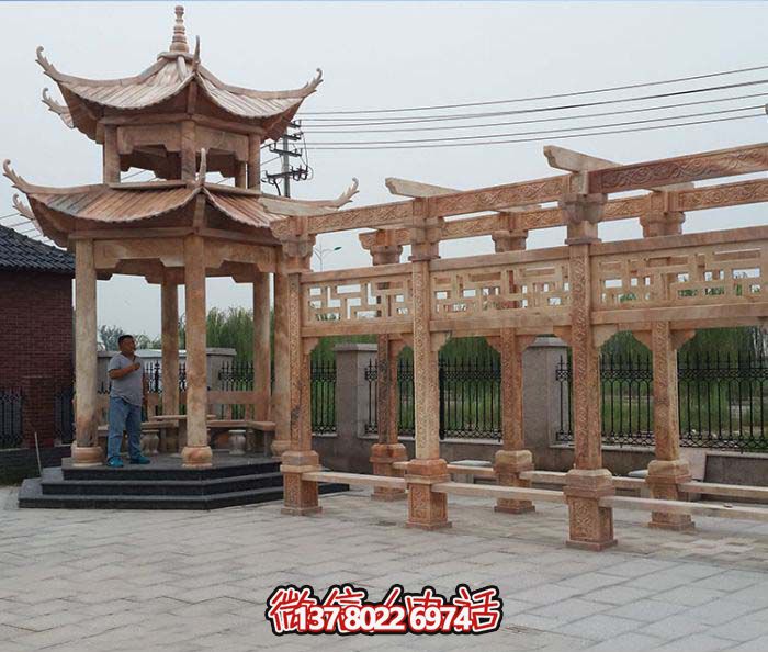 美麗的花崗巖長廊，沐浴在精致的雕刻藝術中