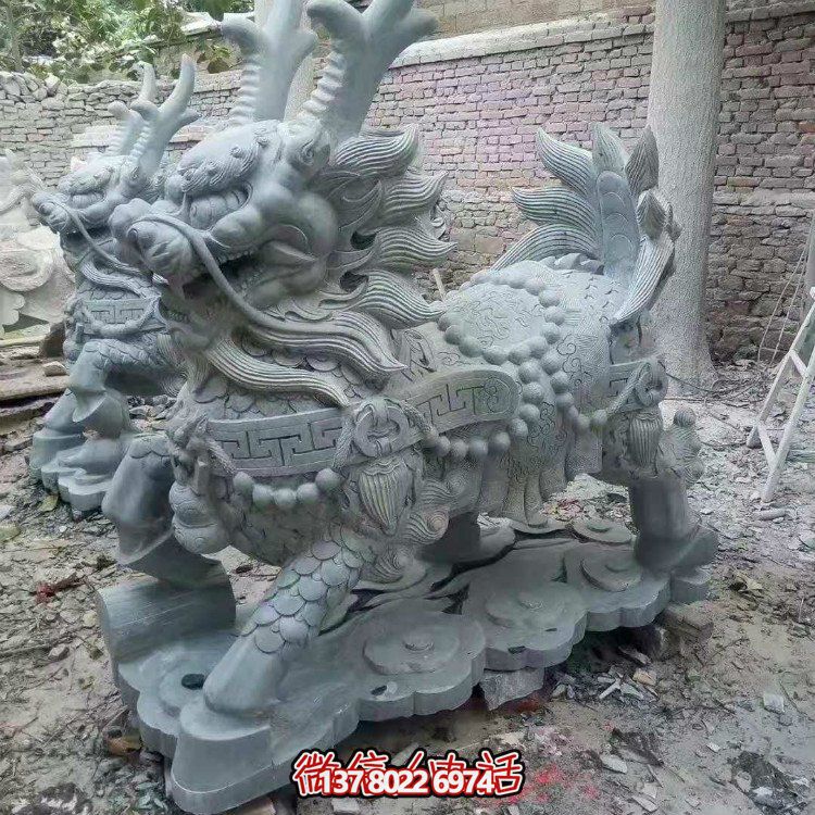 青石麒麟，吉祥神獸石雕